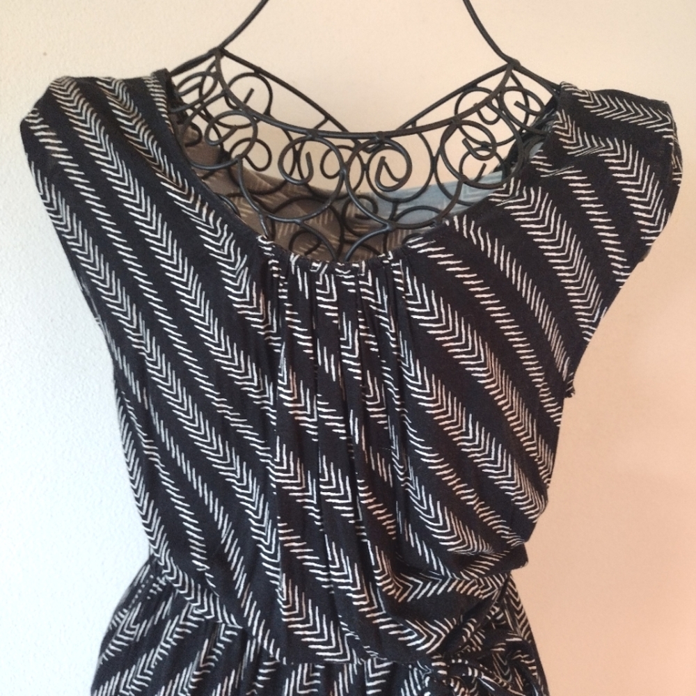 LOFT Black & Ecru Sleeveless Elastic Waist Dress Size Petite Small - Picture 3 of 11